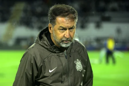 Caso VaideBet: Augusto Melo, ex-dirigentes do Corinthians e intermediário, indiciados