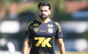 Rincón retoma sequência no Santos e ultrapassa tempo de jogo de 2024