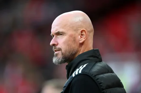 Ten Hag na mira do Leverkusen após saída de Xabi Alonso do clube