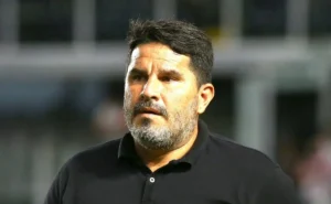 Barroca detalha CRB x Santos e expõe estratégia para neutralizar Neymar: "Não havia outra saída"