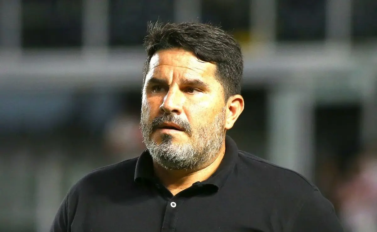 Barroca detalha CRB x Santos e expõe estratégia para neutralizar Neymar: "Não havia outra saída"