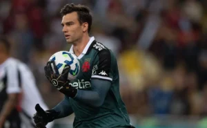 Leo Jardim: Renovação com o Vasco Avança, Acordo com o Palmeiras se Afasta