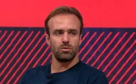 São Paulo Pode Disputar Títulos em 2025 com Flamengo e Palmeiras, Afirma Roger Flores