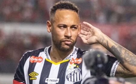 Desqualificados: Amigo de Neymar atribui culpas em desabafo após eliminação do Santos.