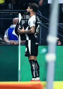 Reação de Raniele à comemoração de Yuri Alberto após gol do Corinthians: "Engravidou outra?"