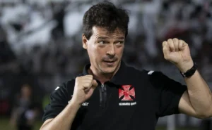 Vasco conquista torcedores após vitória sobre o Melgar: “É tempo de Fernando Diniz!”
