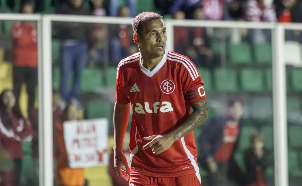 Alan Patrick em alta no Inter: fase vitoriosa atrai interesse dos EUA e negocia renovação