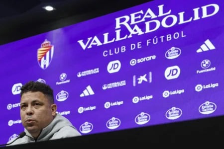 Ronaldo vende participação no Valladolid e fecha acordo com grupo americano