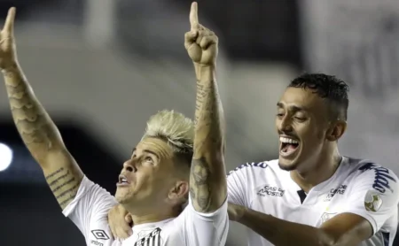 Cuca aprova e Atlético-MG mira Diego Pituca: Santos condiciona liberação à troca de atletas