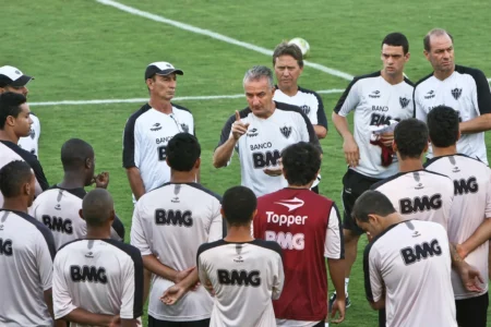 Atlético-MG: relembre a passagem de Dorival Júnior com "Tropa de Elite", dispensas e luta contra o Z-4