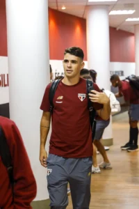 Oscar: Protagonista Tricolor em Escanteios e Líder em Assistências
