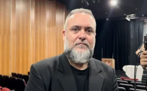 Augusto Melo Solicita Expulsão de Rozallah Santoro do Corinthians