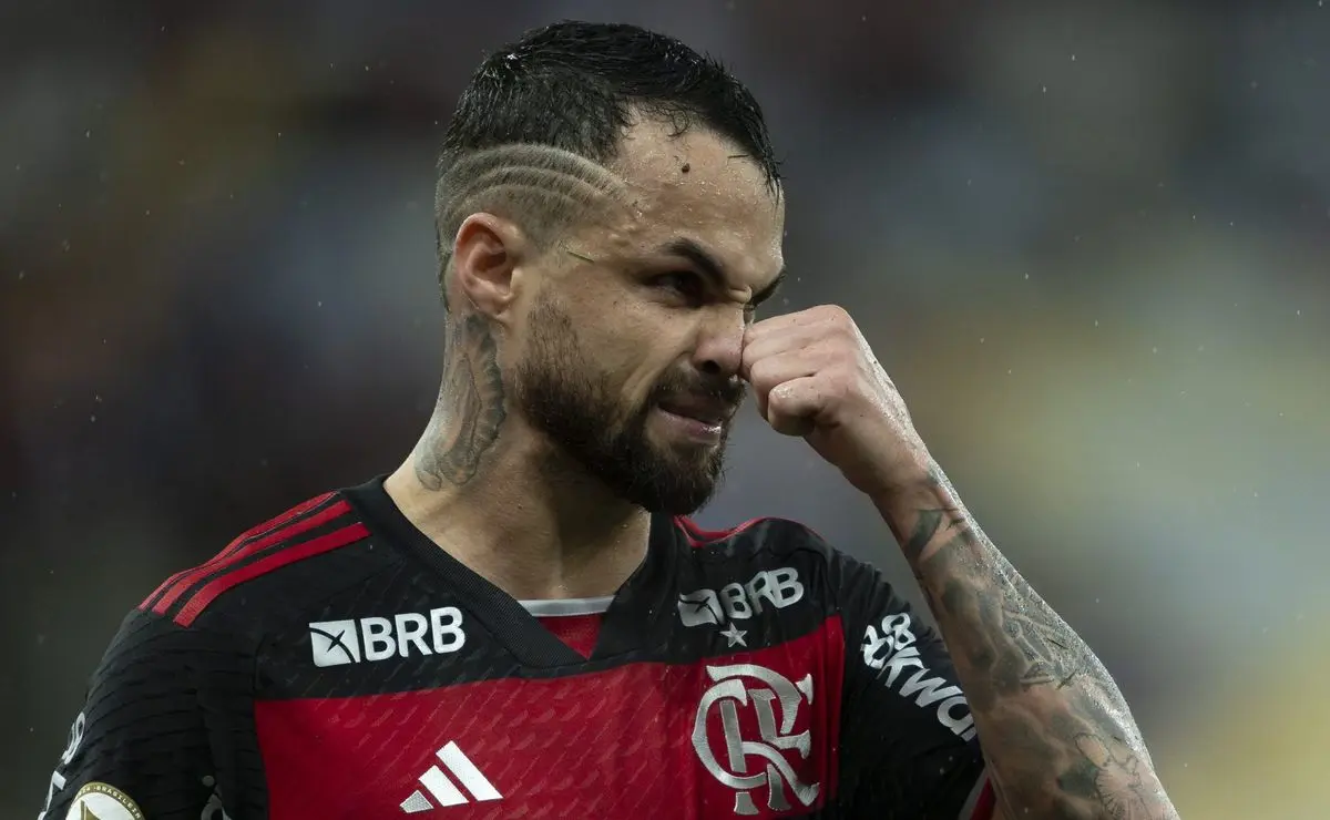 Flamengo busca substituto para Michael e avalia Ângelo, ex-Santos