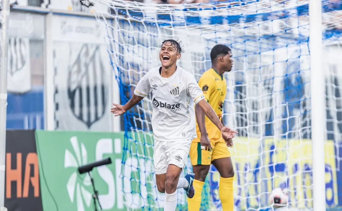 Santos: Renovação com Hyan em meio a sondagens da MLS e Atlético-MG