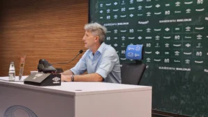 Renato Gaúcho exalta vitória de virada do Fluminense sobre o Vasco: "Brilhante"