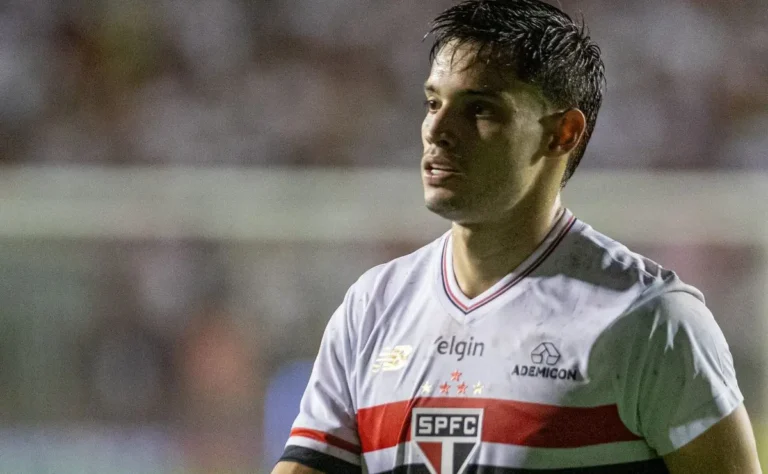 Acusação de Xenofobia: Navarro (Talleres) x Bobadilla (São Paulo) na Libertadores