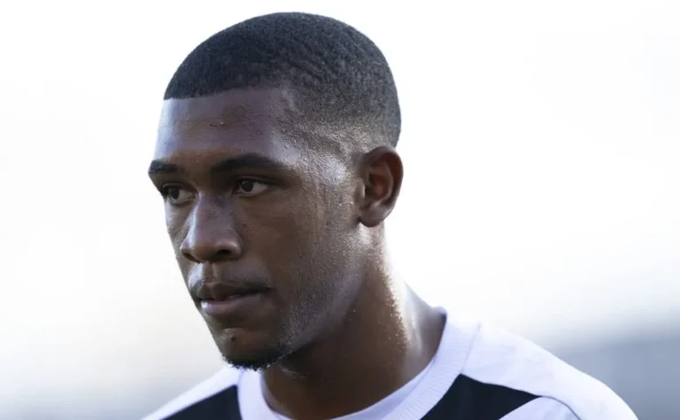 Fluminense provoca Vasco após vitória e relembra Série B com ironia sobre Rayan