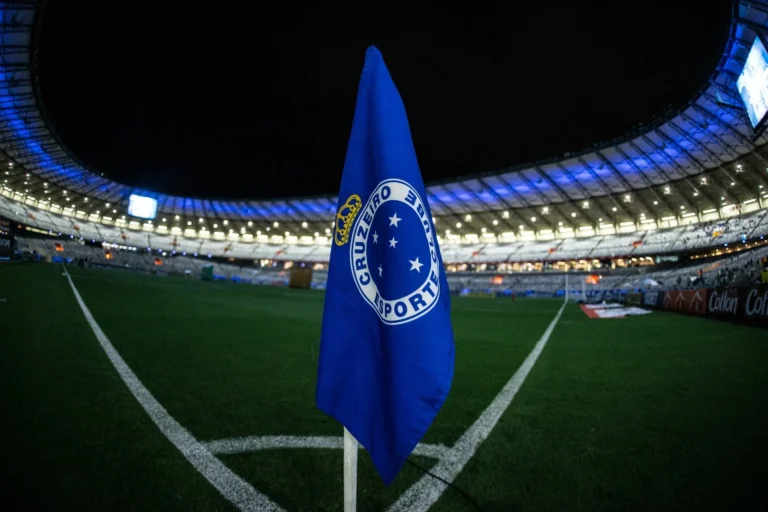 Cruzeiro e Unión Santa Fe: onde ver, horário e prováveis escalações