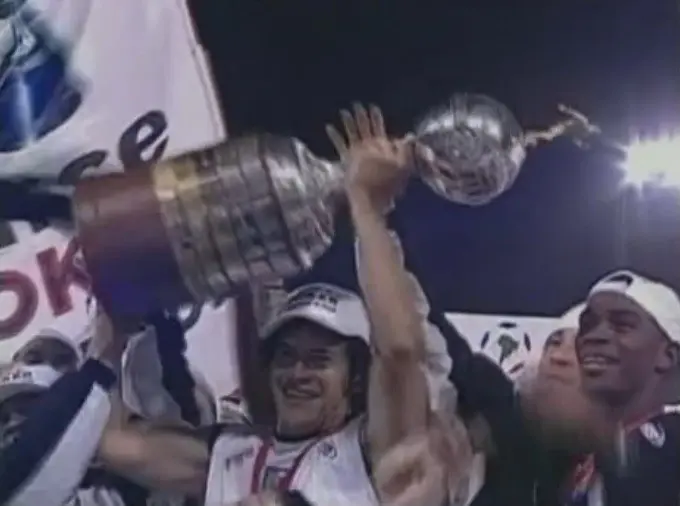 Once Caldas: Revivendo a Glória de 2004 em Busca de Mais um Título Contra o Fluminense