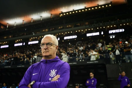 Dorival celebra a virada do Corinthians sobre o Inter: "Resultado merecido"