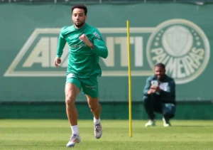 Felipe Anderson: Retorno ao Palmeiras Imminente Antes da Copa de Clubes