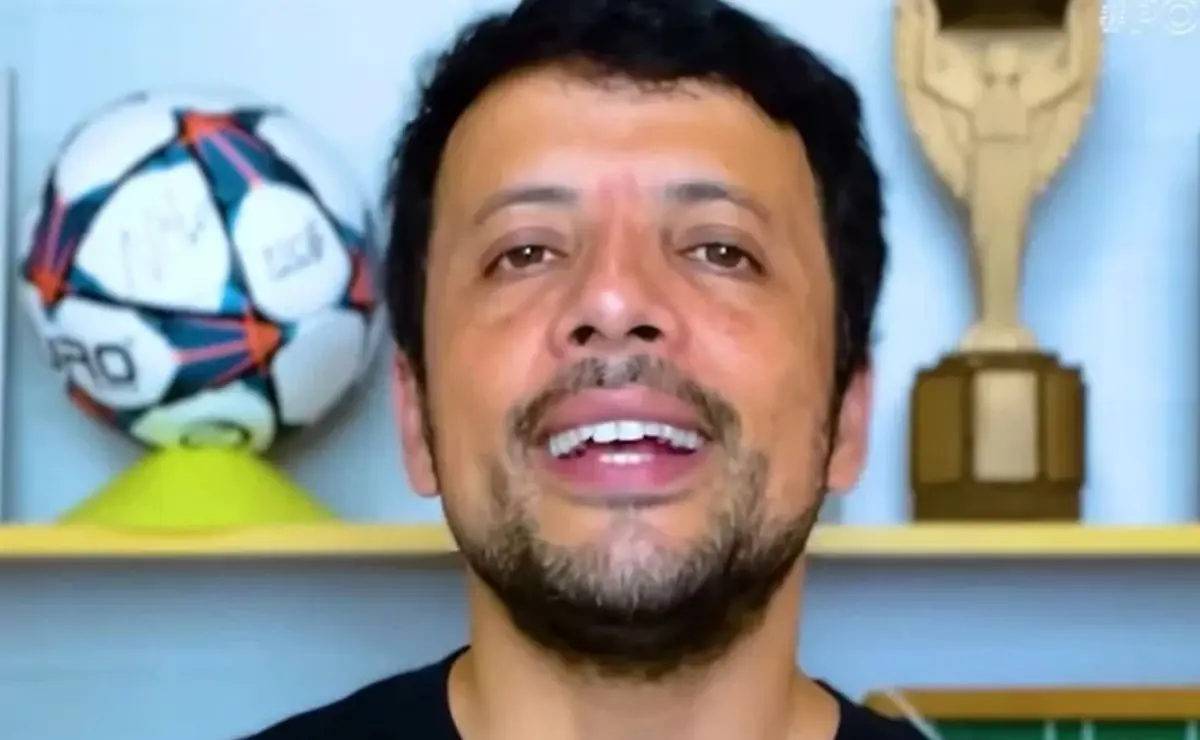 Fabinho Soldado aceita ouvir proposta para ser diretor do Santos, confirma André Hernan