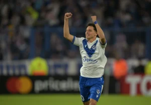 Vélez Admite Negociação Avançada de Montoro com o Botafogo e Possível Saída do Atleta