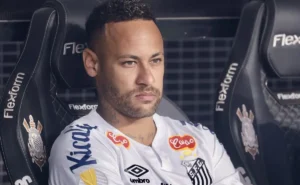 Neymar pede a Marcelo Teixeira elenco robusto e gestão profissional para renovar com o Santos
