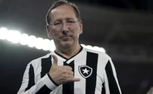 Textor aprova e Botafogo retoma tratativas por Abner, zagueiro do Juventude