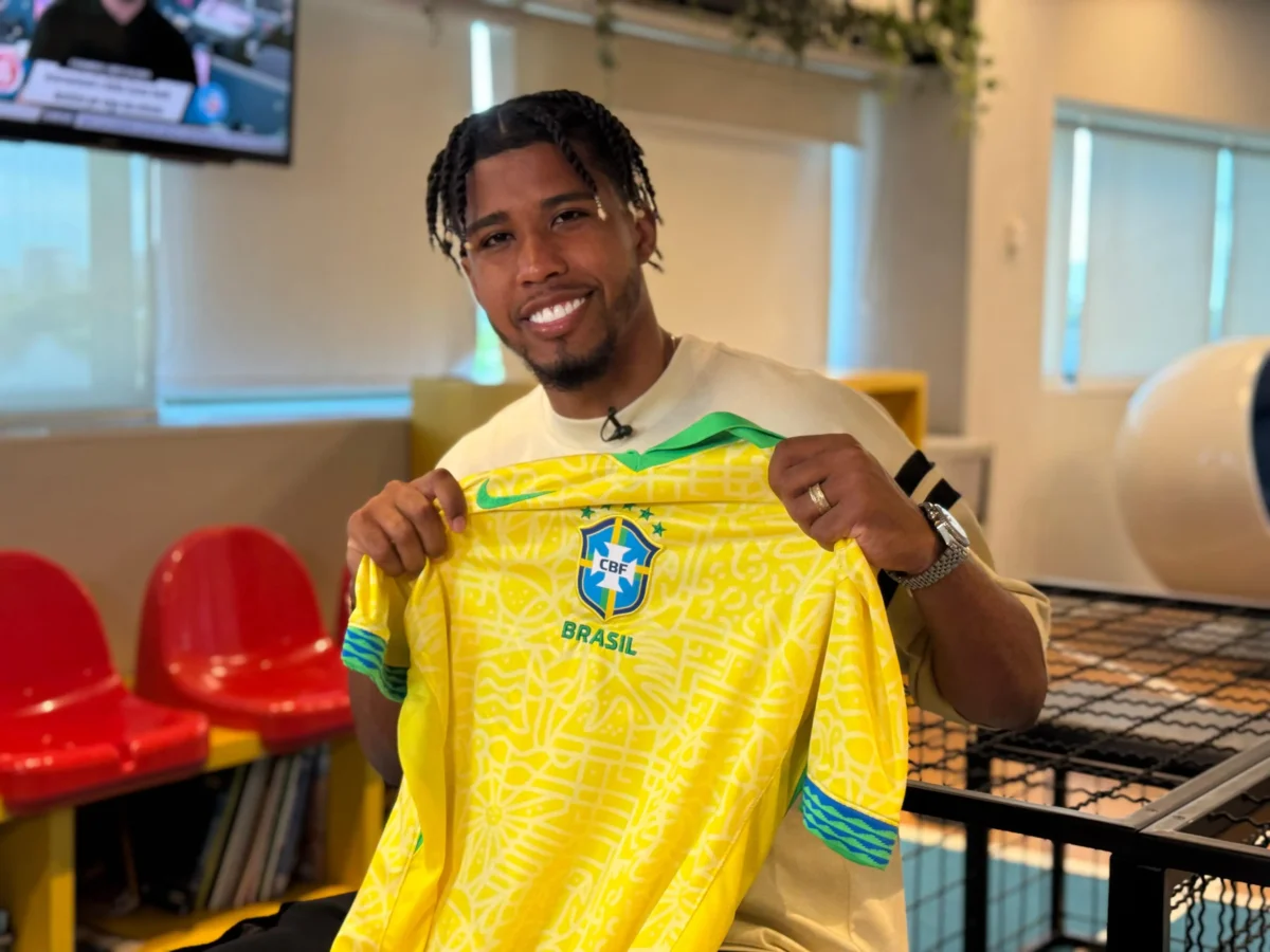 Andrey cita reinvenção na Europa após período em listas de Ancelotti e Chelsea: "Seis meses pareceram seis anos"