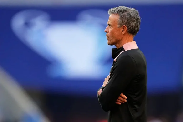 Enrique Confia em Fazer História na Champions com o PSG: "Não Tememos Ninguém"