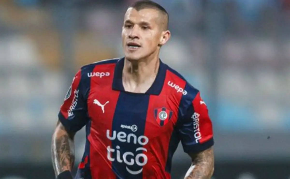 Internacional observa reaproximação do Cerro Porteño com Alan Benítez após assinatura de pré-contrato