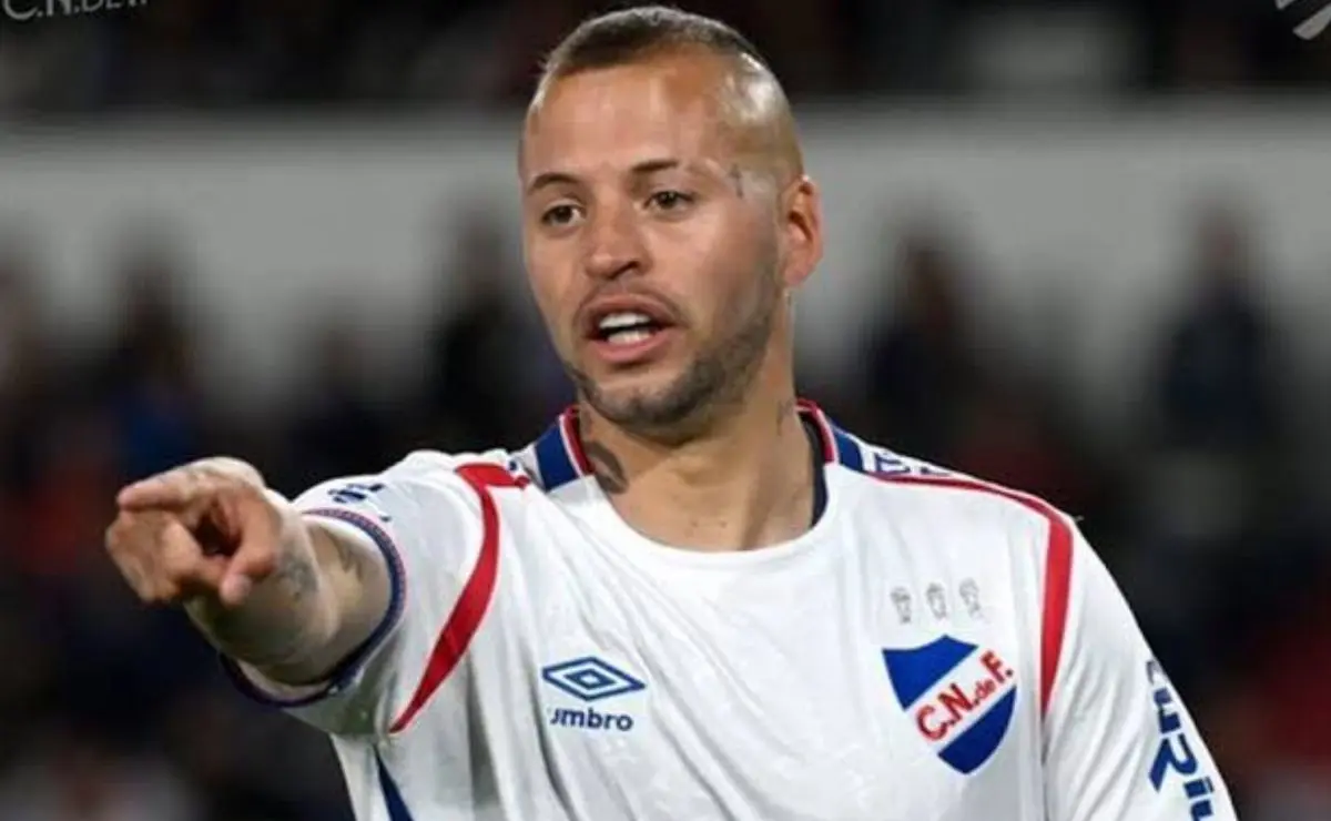 Nico López recusa Fluminense e permanece no Nacional-URU
