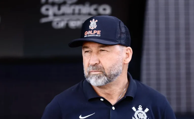 Crítico, Romeu Tuma Júnior acusa Augusto Melo de golpismo no Corinthians: "Enodoará a história"