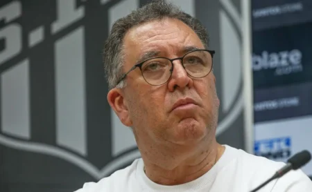 Sormani critica proposta do Santos com CEO e equipara clube a comércio local