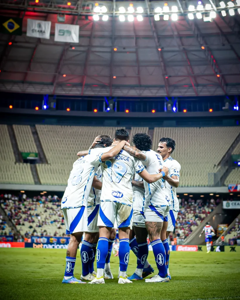 Cruzeiro se aproxima do Palmeiras e intensifica disputa pela liderança do Brasileirão