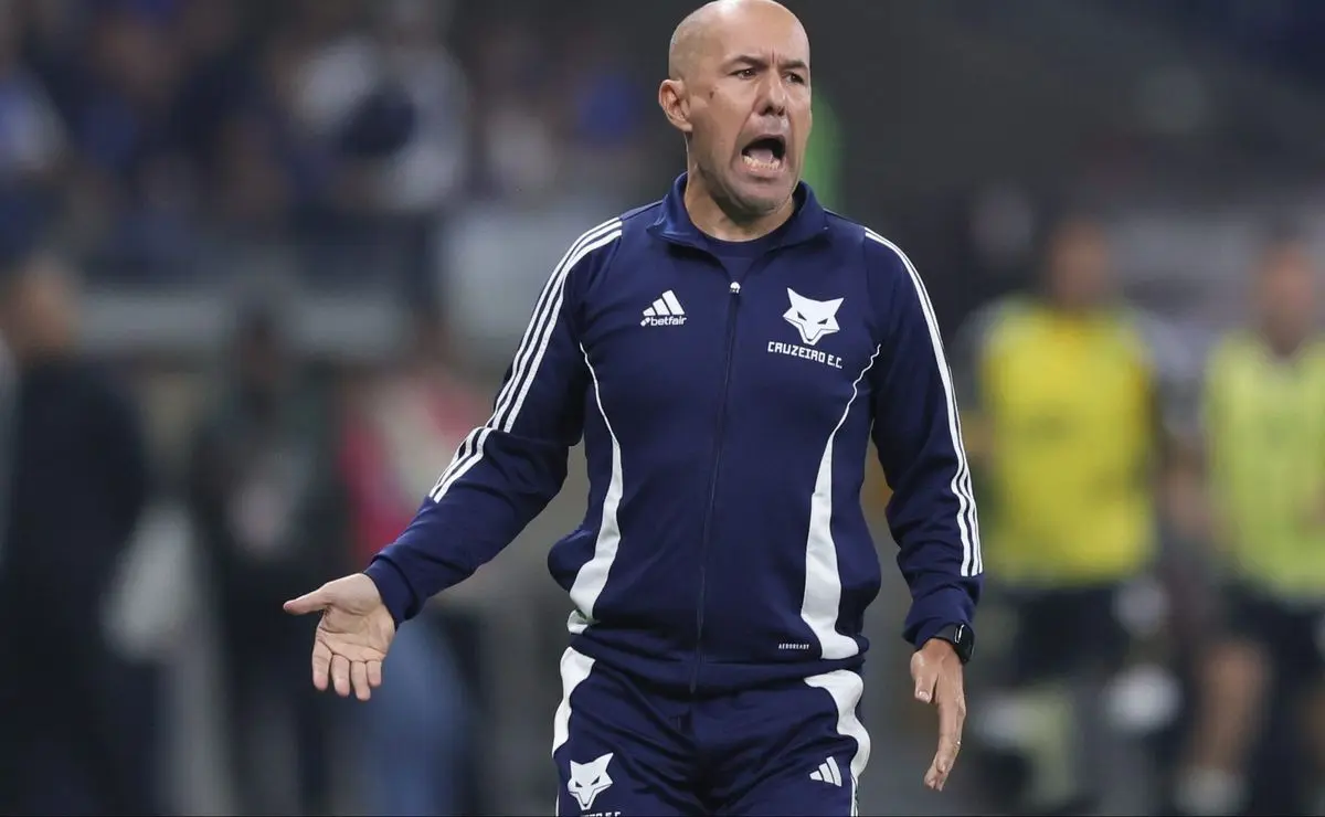 Jardim é questionado por atitude com Marquinhos após vitória no jogo Fortaleza x Cruzeiro