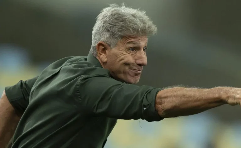 Renato Gaúcho analisa estratégia do Fluminense para vencer o Vasco de Diniz no clássico