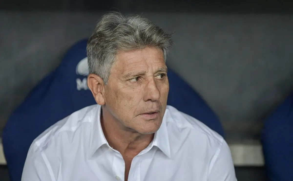 Internacional e Fluminense disputam contratação de Alerrandro, sob o comando de Renato Gaúcho.