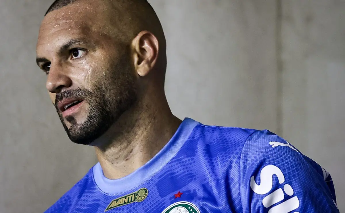 Palmeiras mira goleiro para reserva de Weverton com Lomba em fim de contrato