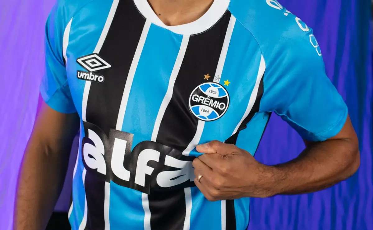 Mizuno se aproxima do Grêmio e iguala oferta da Umbro por uniforme em 2026
