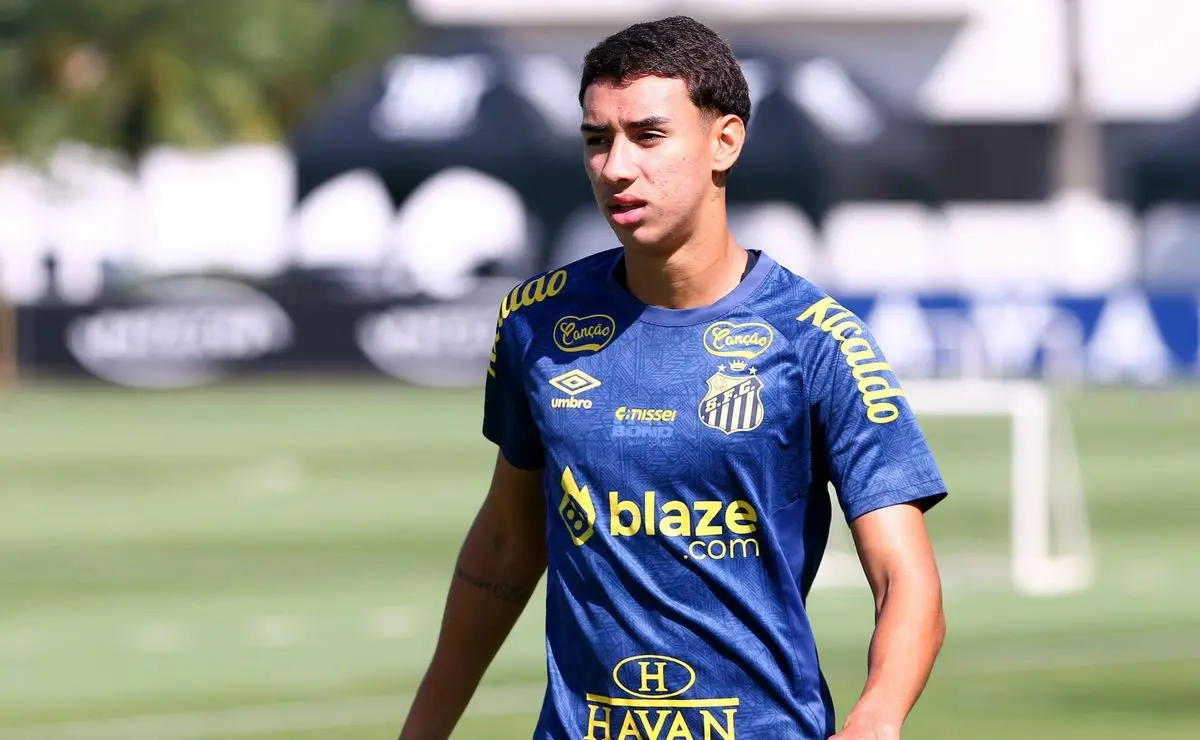 Santos: Gabriel Bontempo renova e sonha em atuar com Neymar.