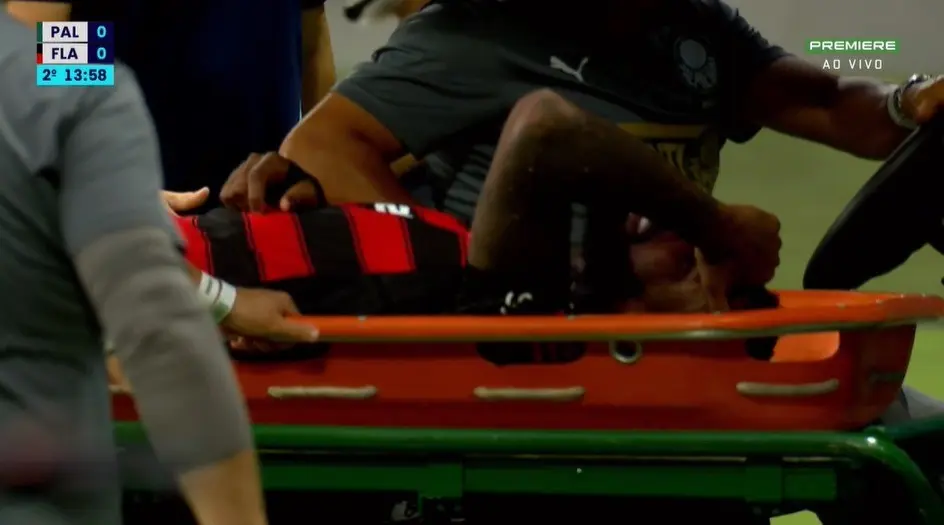 Palmeiras e Flamengo: Gerson sofre lesão no joelho esquerdo durante a partida