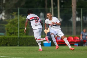 São Paulo: Até dez desfalques e Henrique pode ser relacionado contra o Talleres