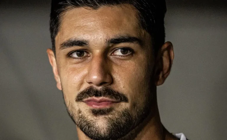 João Basso Contratado: Reações da Torcida Santista ao Negócio e o Debate sobre "Caridade"