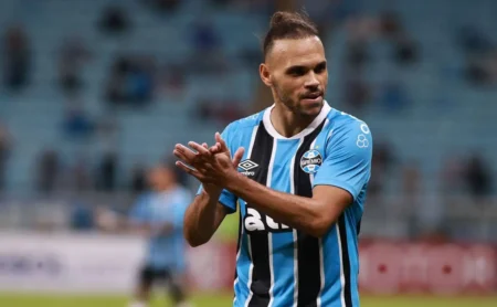 Repercussão da Atuação de Braithwaite em Grêmio x Bahia Após Pênalti Decidido por Bruno Arleu de Araújo