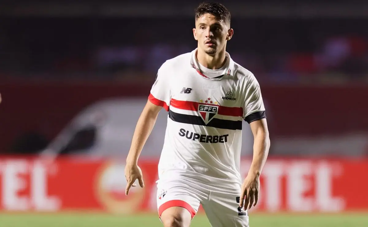 Pablo Maia: Renovação encaminhada e pronto para o duelo contra o Alianza Lima
