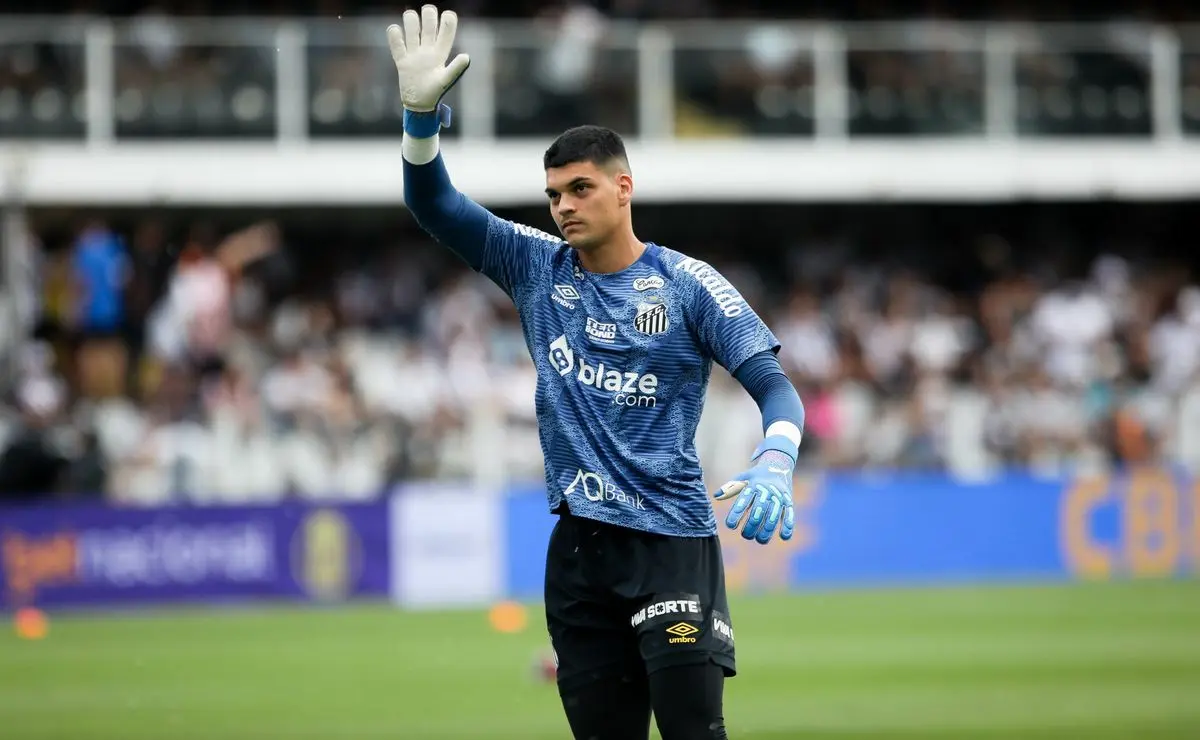 Brazão desperta interesse na Europa após destaque no Santos