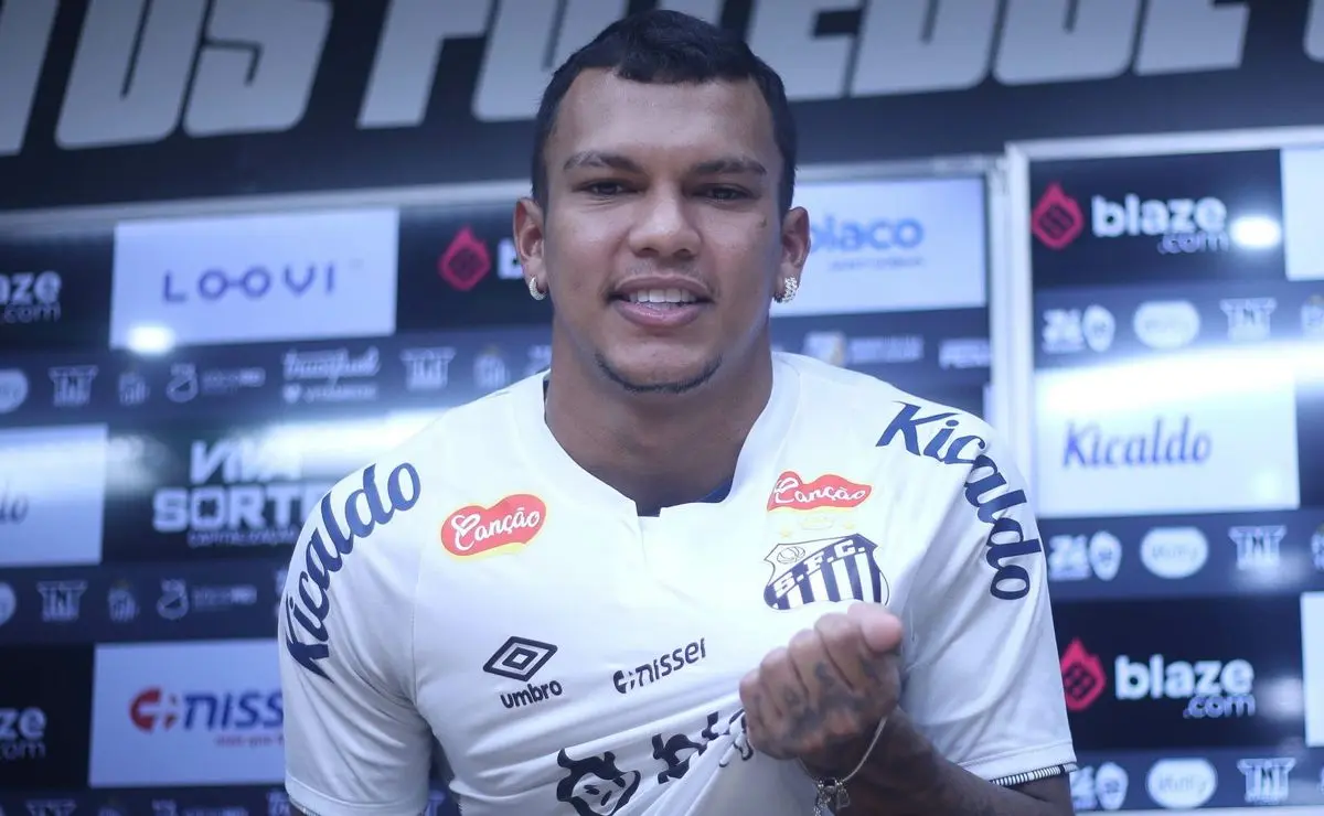 Santos se reúne e acerta a saída de Gabriel Veron antes do previsto