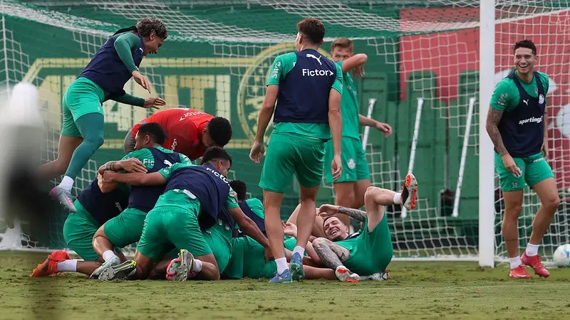 Palmeiras Finaliza Preparação e Indica Mudanças Diante do Cerro Porteño